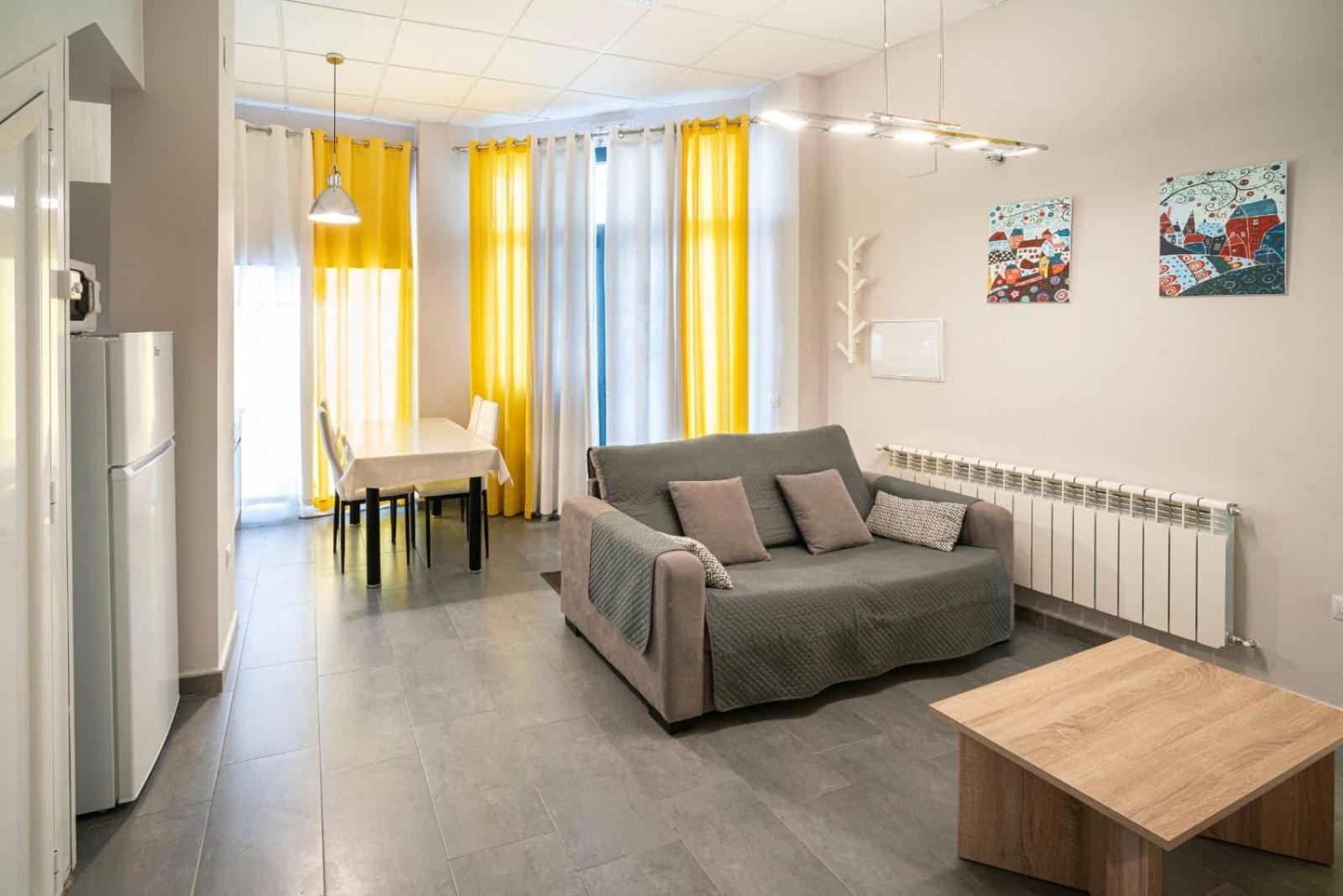 Apartamentos La Plazuela Banos De Montemayor Eksteriør billede